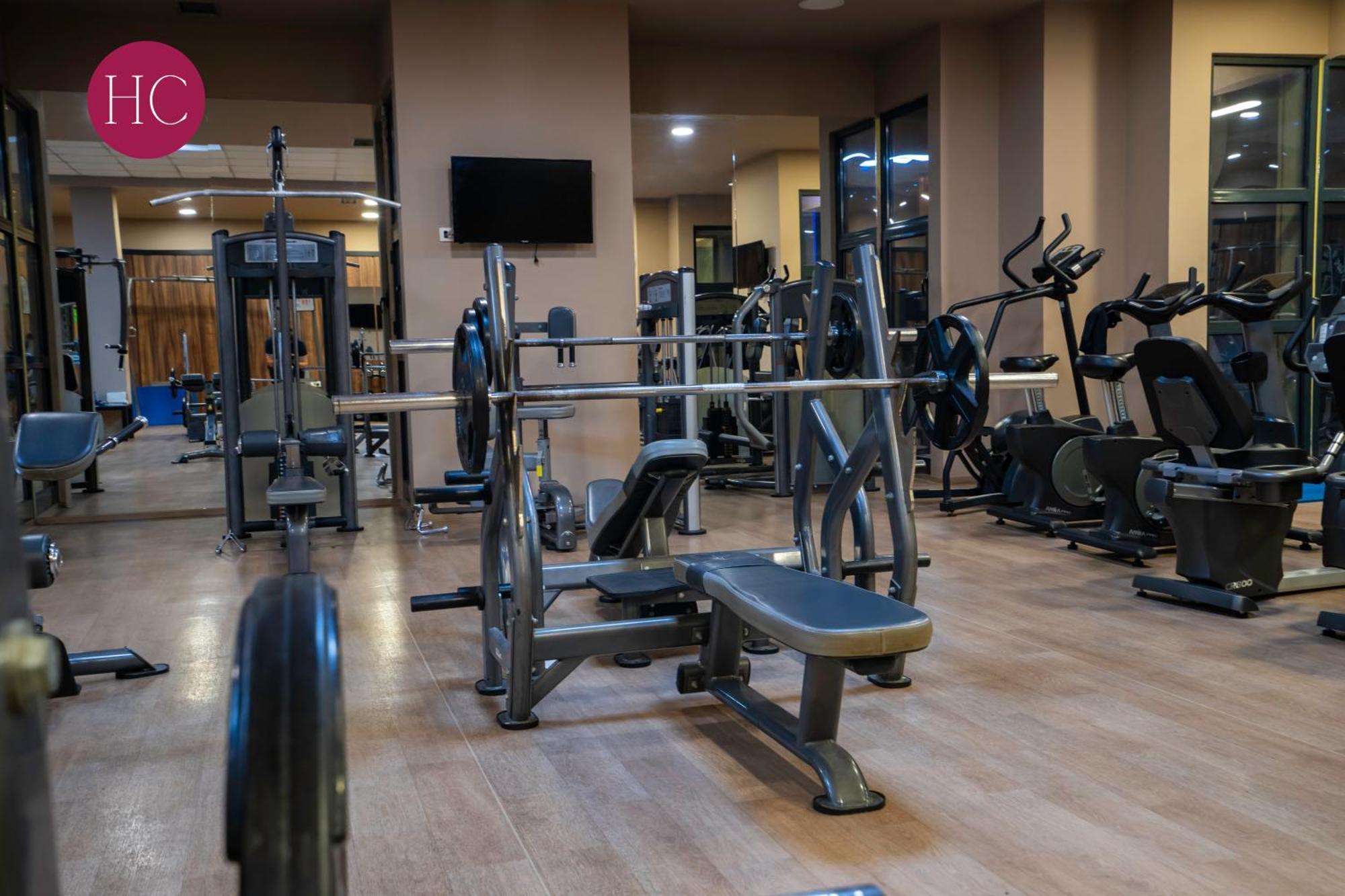 Central Hotel, Fitness And Spa Vinica Exteriér fotografie