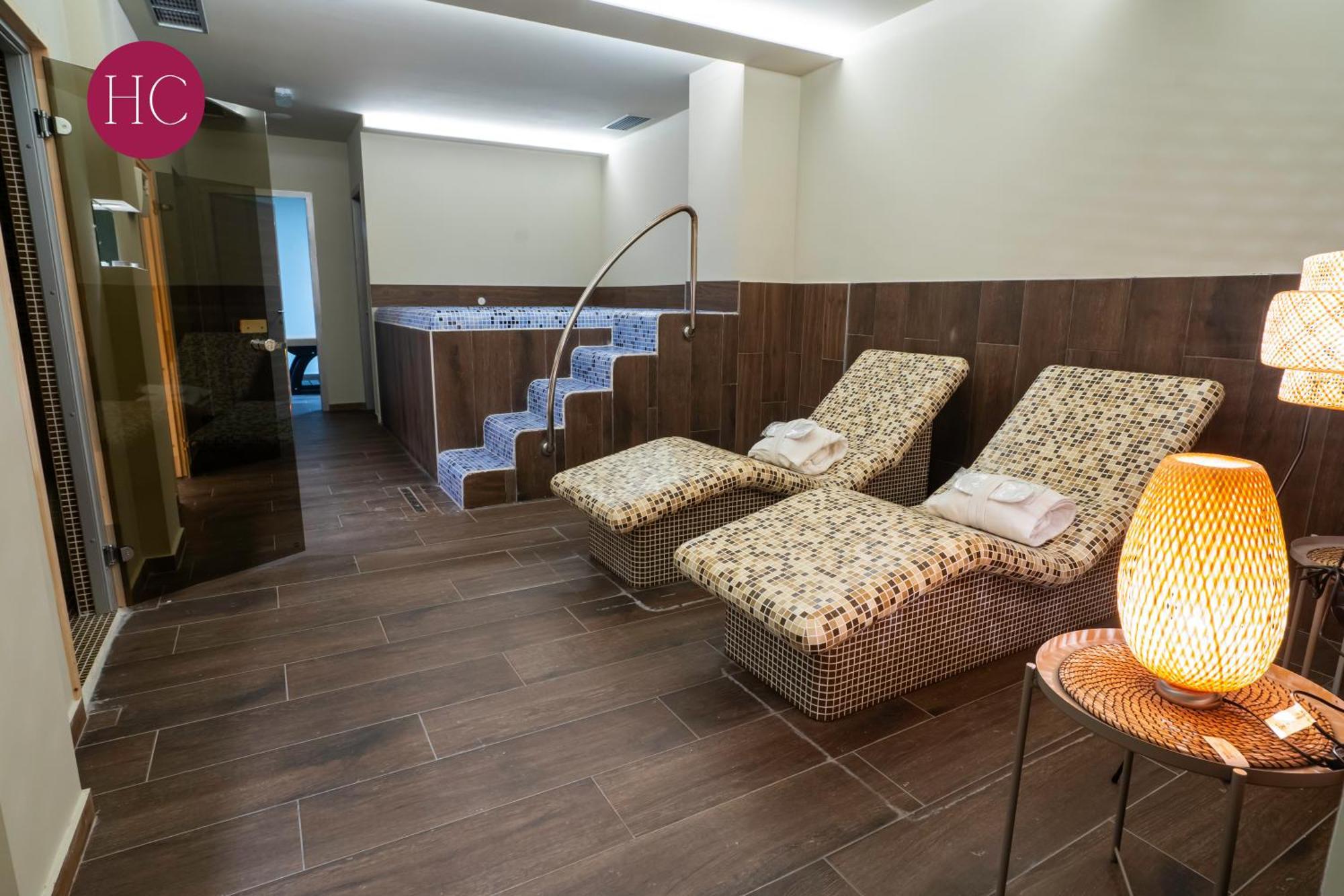 Central Hotel, Fitness And Spa Vinica Exteriér fotografie
